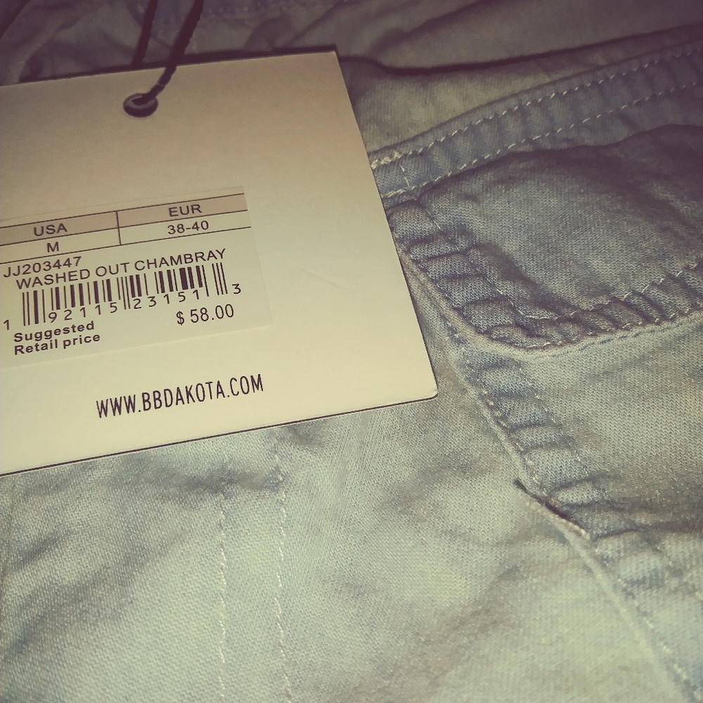 Shorts - Picture 3 of 3